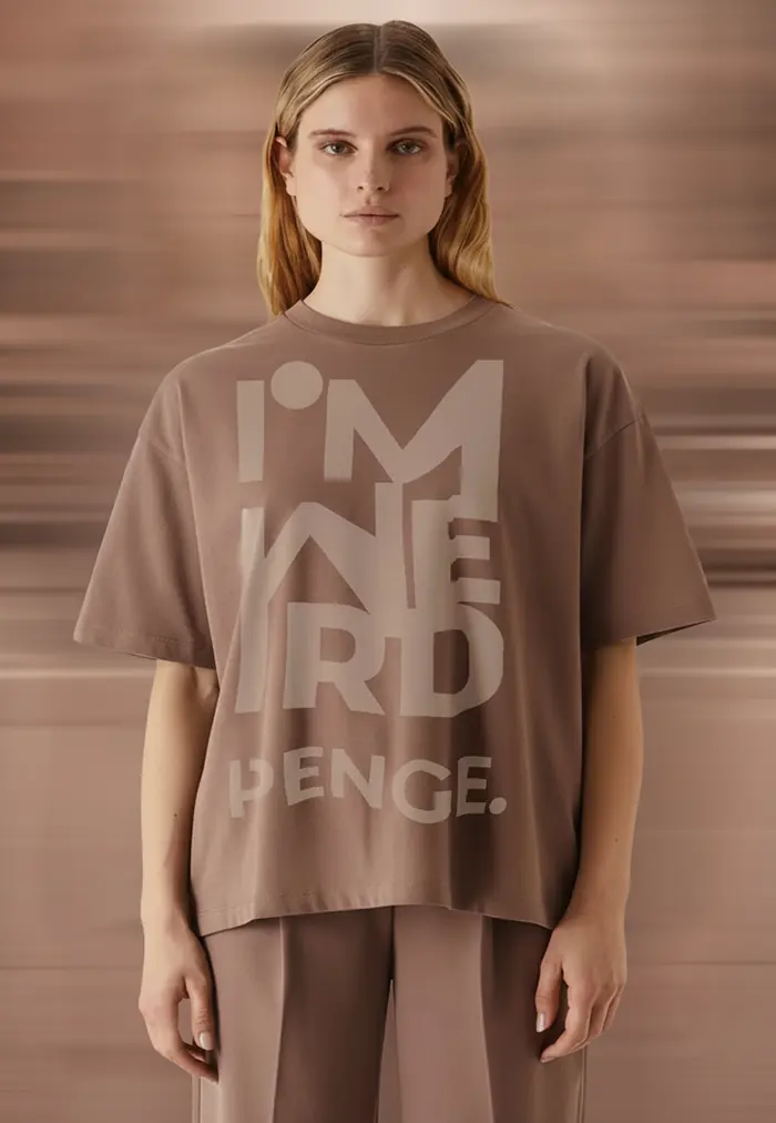 PENGE. IMWEIRD minimalist typography tee
